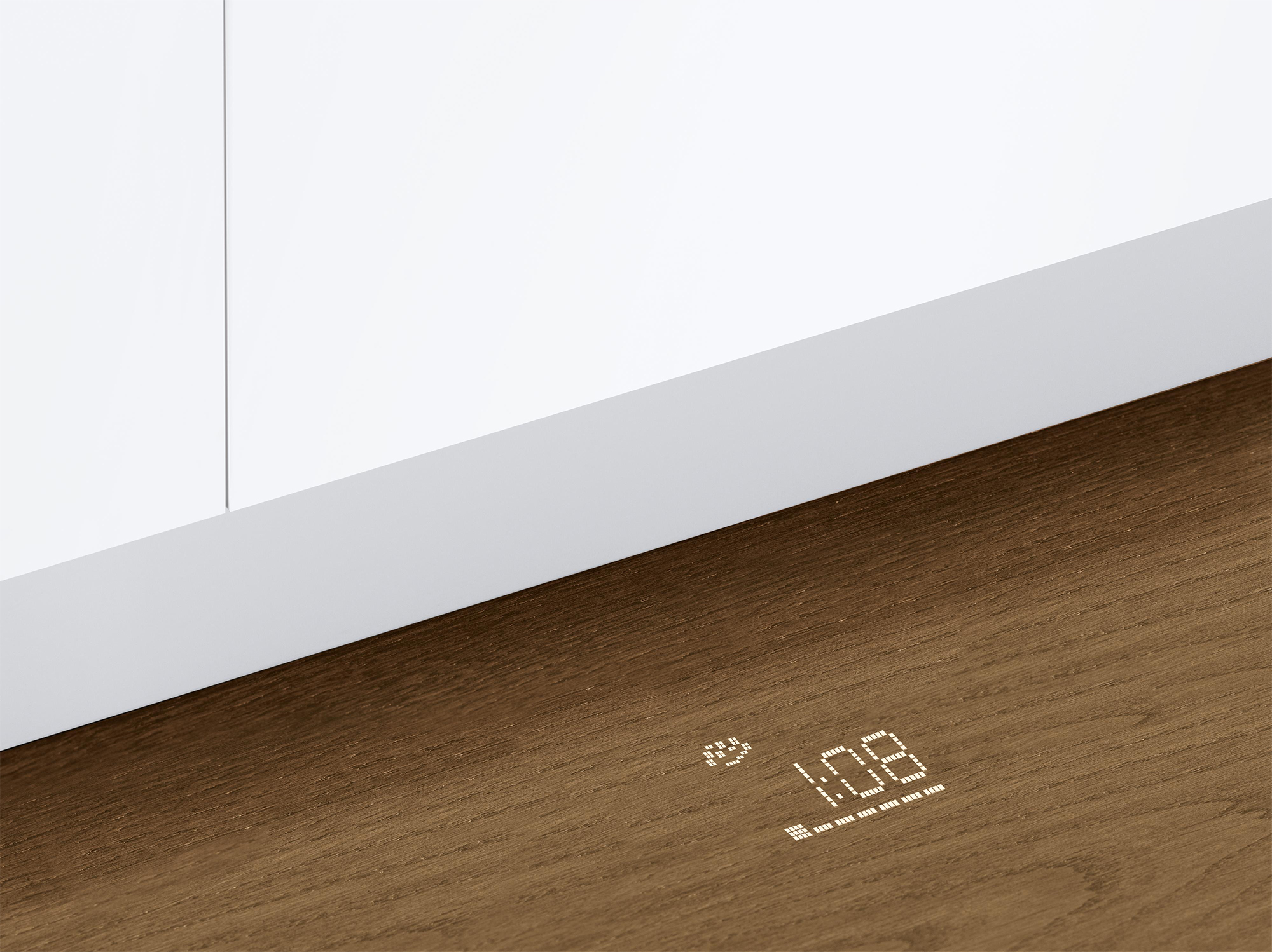 Đèn hiển thị chiếu sáng dưới chân máy rửa bát Bosch SMV88UX36E báo hiệu thời gian còn lại của chu trình rửa bát và chương trình rửa bát được lựa chọn. Đèn hiển thị chiếu sáng dưới chân máy rửa bát Bosch SMV88UX36E báo hiệu thời gian còn lại của chu trình rửa bát và chương trình rửa bát được lựa chọn.