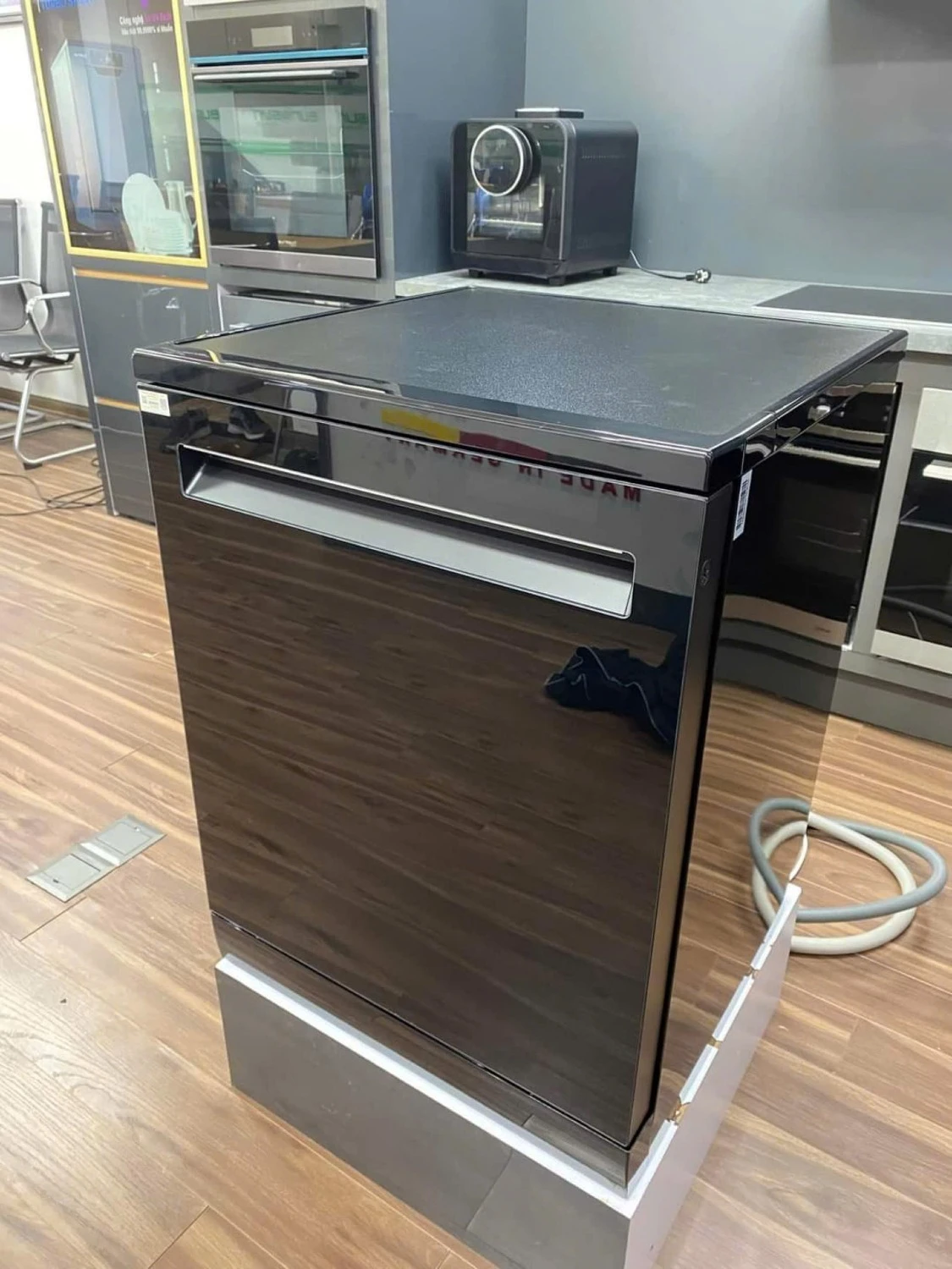 Máy rửa bát Eurosun SMS82EU88B | Serial 8+ | New 2024 Máy rửa bát Eurosun SMS82EU88B | Serial 8+ | New 2024