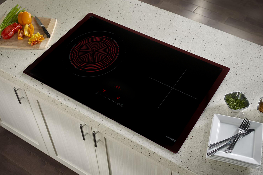 HC-M772D | 536.61.695 là mẫu bếp điện từ 2 vùng nấu mới nhất của hãng Hafele, đồng thời là một trong những mẫu bếp điện từ thành công ở phân cao cấp. HC-M772D | 536.61.695 là mẫu bếp điện từ 2 vùng nấu mới nhất của hãng Hafele, đồng thời là một trong những mẫu bếp điện từ thành công ở phân cao cấp.