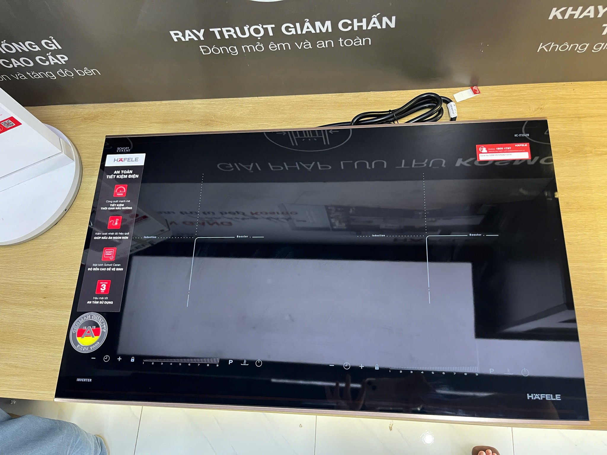 HC-I73242B | 536.61.857 là mẫu bếp từ mới nhất của hãng Hafele, đồng thời là một trong những mẫu bếp từ thành công ở phân khúc trung cấp. HC-I73242B | 536.61.857 là mẫu bếp từ mới nhất của hãng Hafele, đồng thời là một trong những mẫu bếp từ thành công ở phân khúc trung cấp.