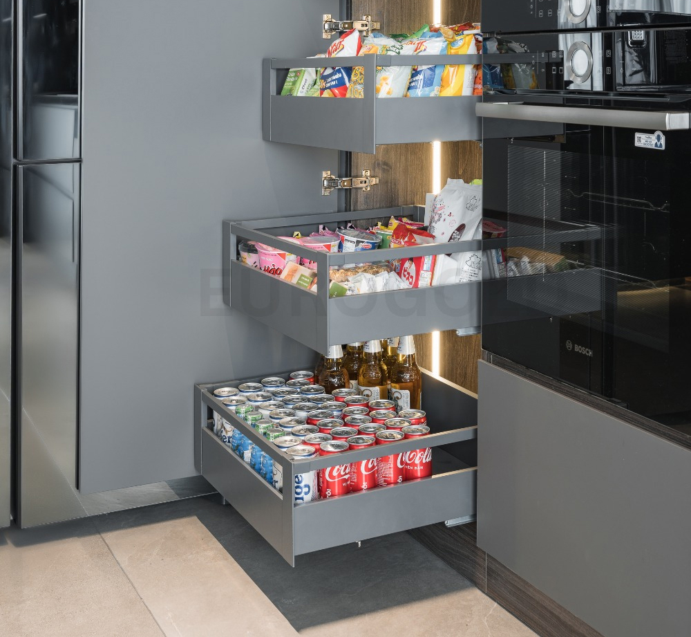 Bộ ray hộp 3 mặt màu ghi đậm, dài 500mm, thành cao 167mm, có thanh tăng cường EKL23260 là phụ kiện tủ bếp được nhập khẩu chính hãng từ thương hiệu nổi tiếng Eurogold Bộ ray hộp 3 mặt màu ghi đậm, dài 500mm, thành cao 167mm, có thanh tăng cường EKL23260 là phụ kiện tủ bếp được nhập khẩu chính hãng từ thương hiệu nổi tiếng Eurogold