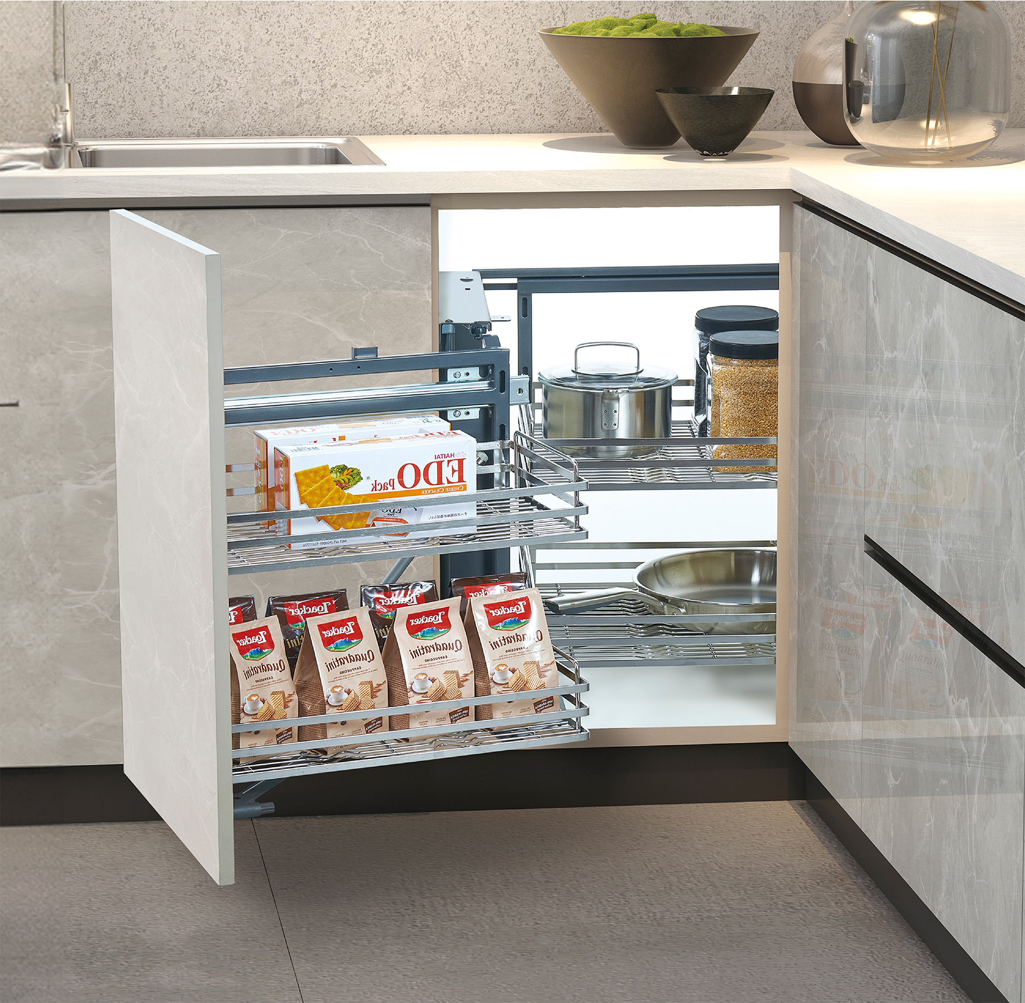 Kệ góc liên hoàn mở trái & phải Inox 304 nan dẹt xước mờ Faster MC4590RL được sản xuất theo dây chuyền công nghệ Châu Âu với kiểu dáng hiện đại, sang trọng. Kệ góc liên hoàn mở trái & phải Inox 304 nan dẹt xước mờ Faster MC4590RL được sản xuất theo dây chuyền công nghệ Châu Âu với kiểu dáng hiện đại, sang trọng.