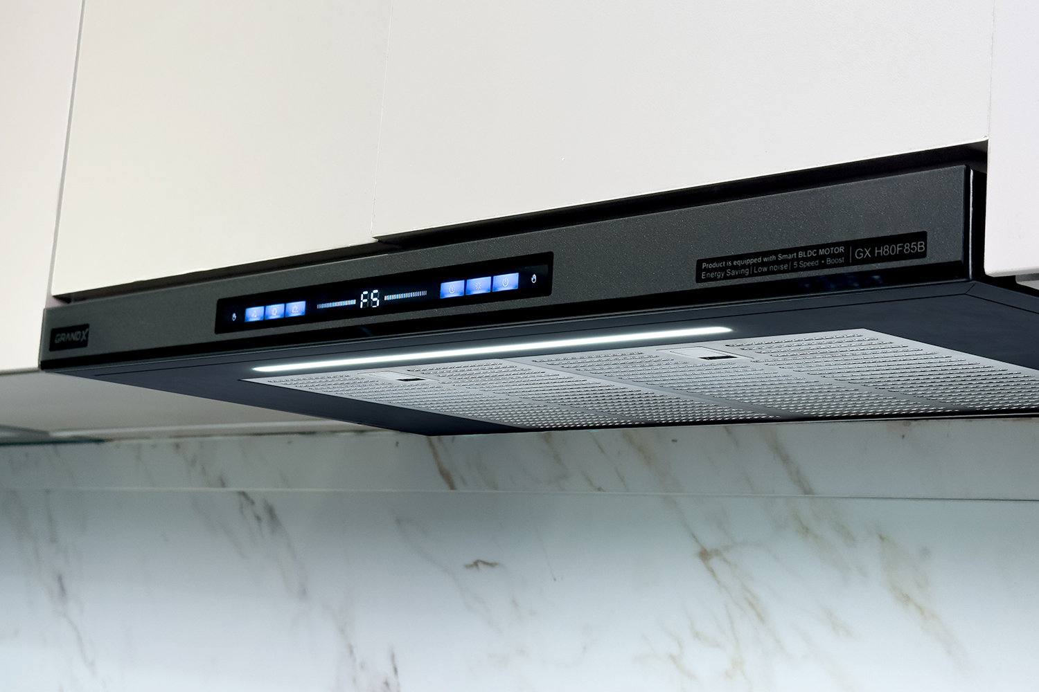 Máy hút mùi âm tủ màu đen 80cm GrandX GX H80F85B không chỉ là một thiết bị thông thường mà còn là điểm nhấn tinh tế trong không gian bếp của bạn. Máy hút mùi âm tủ màu đen 80cm GrandX GX H80F85B không chỉ là một thiết bị thông thường mà còn là điểm nhấn tinh tế trong không gian bếp của bạn.