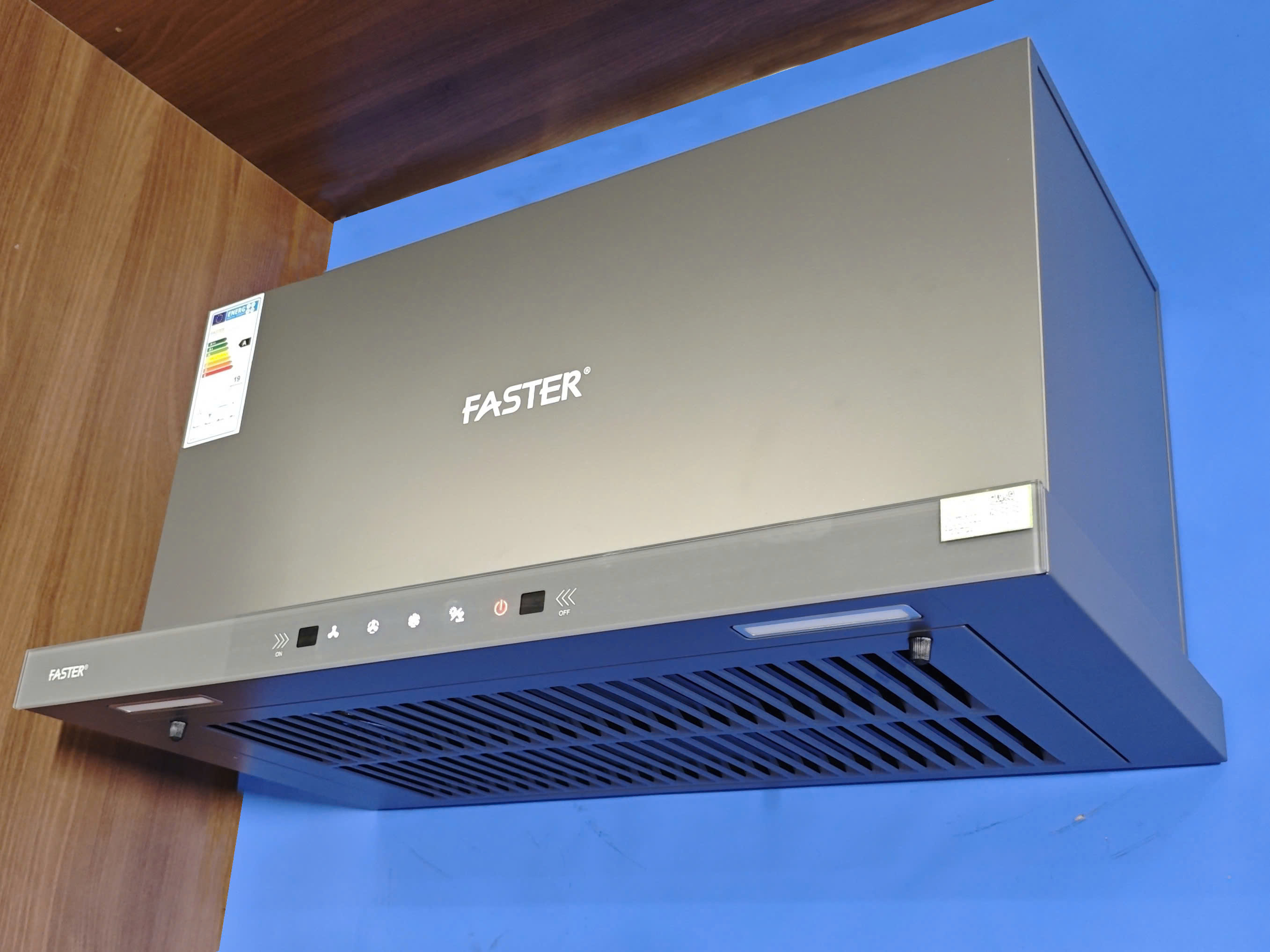 Đặc biệt hơn cả trên dòng sản phẩm FS 7035G Autoclean này được trang bị chức năng tự động làm sạch động cơ tiên tiến trong 9 phút. Đặc biệt hơn cả trên dòng sản phẩm FS 7035G Autoclean này được trang bị chức năng tự động làm sạch động cơ tiên tiến trong 9 phút.