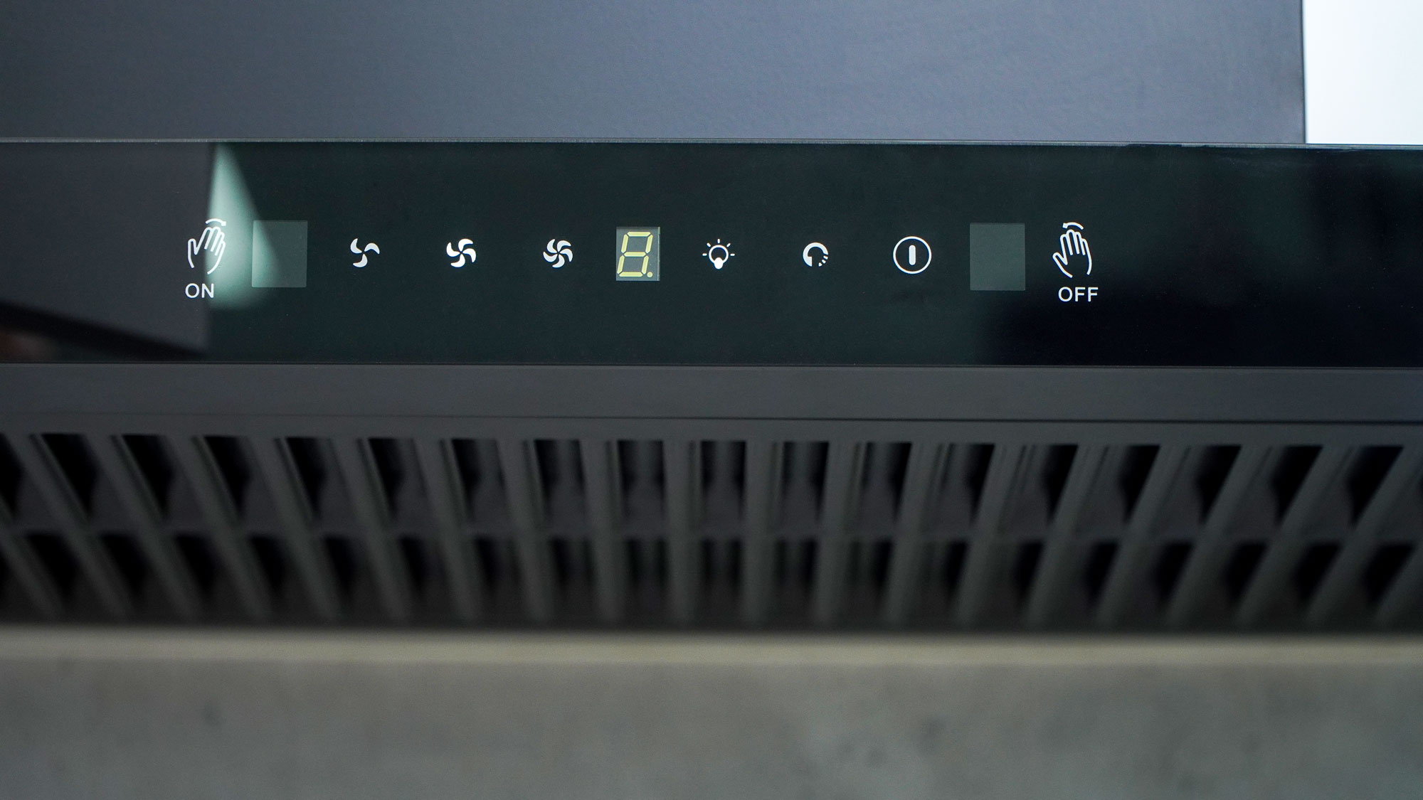 Máy hút mùi áp tường chữ T màu đen 70cm Chefs EH-R908E3T không chỉ là một thiết bị thông thường mà còn là điểm nhấn tinh tế trong không gian bếp của bạn Máy hút mùi áp tường chữ T màu đen 70cm Chefs EH-R908E3T không chỉ là một thiết bị thông thường mà còn là điểm nhấn tinh tế trong không gian bếp của bạn