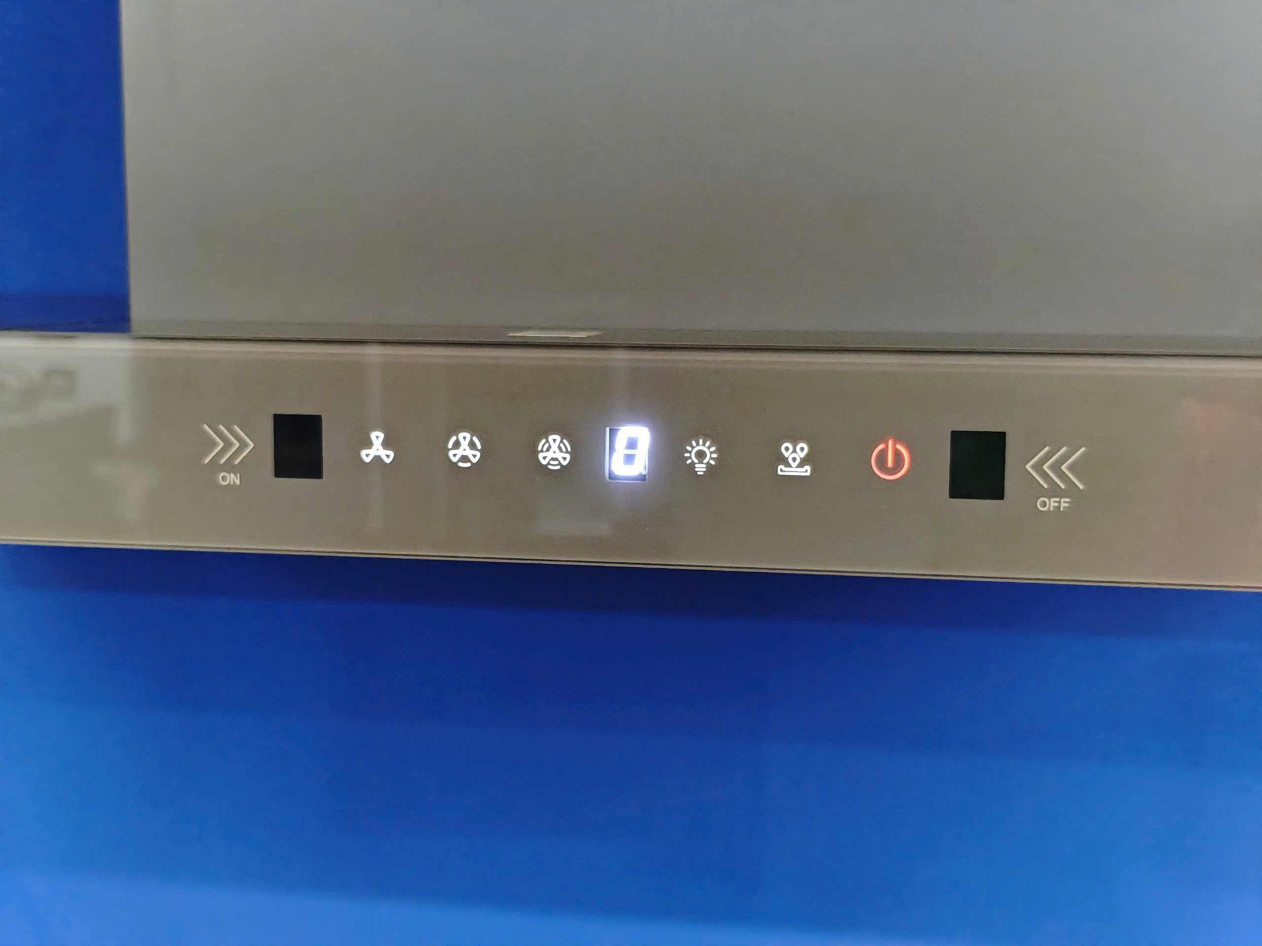 Máy hút mùi áp tường chữ T màu xám 70cm Faster FS 35TG Autoclean không chỉ là một thiết bị thông thường mà còn là điểm nhấn tinh tế trong không gian bếp của bạn Máy hút mùi áp tường chữ T màu xám 70cm Faster FS 35TG Autoclean không chỉ là một thiết bị thông thường mà còn là điểm nhấn tinh tế trong không gian bếp của bạn