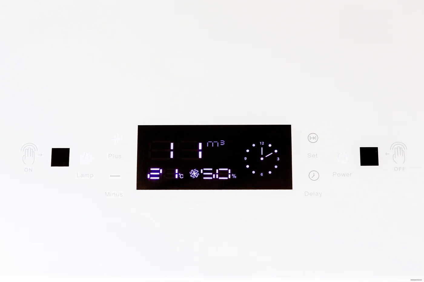 Máy hút mùi áp tường kính vát màu trắng 70cm Binova BI-66Luxury-70 Máy hút mùi áp tường kính vát màu trắng 70cm Binova BI-66Luxury-70