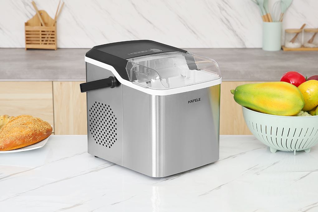 Máy làm đá viên Hafele 535.44.165 được trang bị công suất 150W cùng hệ thống làm lạnh bằng máy nén tiên tiến Máy làm đá viên Hafele 535.44.165 được trang bị công suất 150W cùng hệ thống làm lạnh bằng máy nén tiên tiến