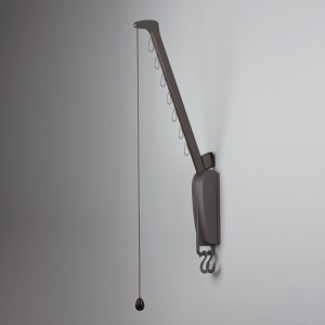 moc-treo-ao-di-dong-servetto-se83pab00