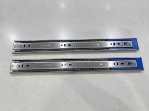 ray-bi-3-tang-giam-chan-inox-304-mo-newera-ne4512s