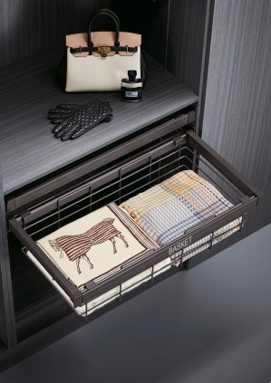 ro-bang-kim-loai-mau-hat-de-hafele