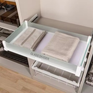 ro-keo-bang-kinh-mau-trang-hafele