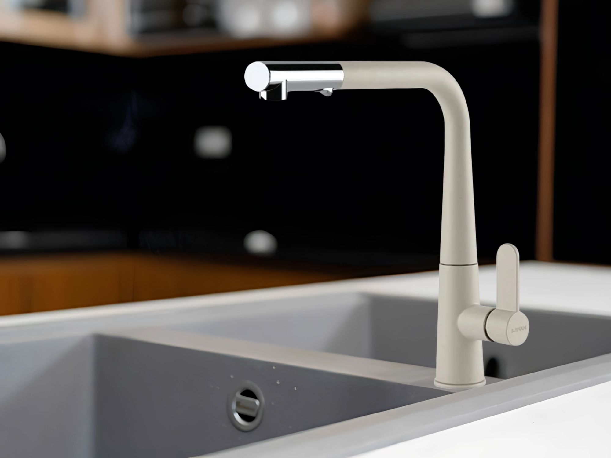 Vòi rửa bát Hafele HT20-GH1P259 | 570.82.500, có xuất xứ từ Châu Âu, không chỉ đóng vai trò là thiết bị hỗ trợ nhà bếp mà còn là điểm nhấn trang trí tinh tế cho không gian sống. Vòi rửa bát Hafele HT20-GH1P259 | 570.82.500, có xuất xứ từ Châu Âu, không chỉ đóng vai trò là thiết bị hỗ trợ nhà bếp mà còn là điểm nhấn trang trí tinh tế cho không gian sống.