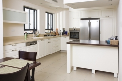 Mẫu tủ bếp MDF TB-HSN10