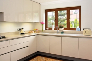 Mẫu tủ bếp có quầy bar đẹp TB-HSN20